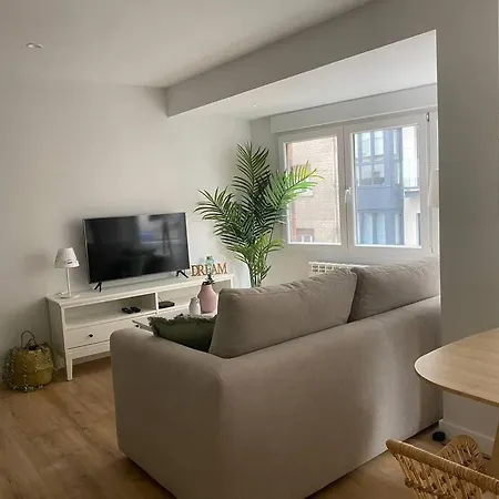 A Estrenar En Centro Gijon. Fibra-tv Apartamento